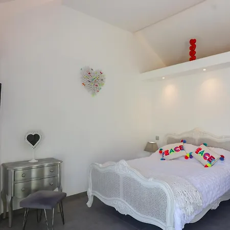 Ninky Nonk * Bristol