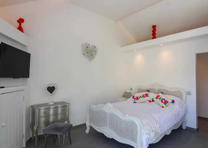 Ninky Nonk * Bristol