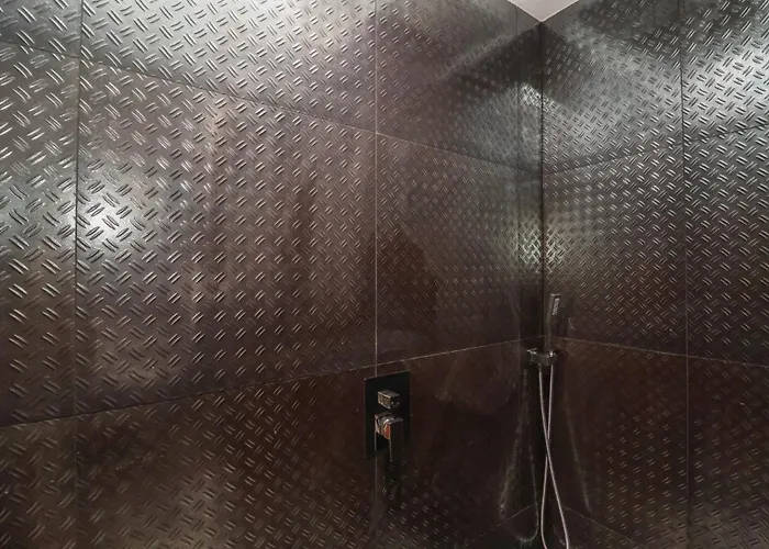 Ninky Nonk Nyaraló Bristol